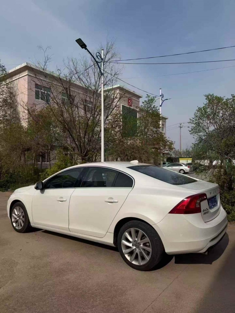 东营16年沃尔沃S60L5