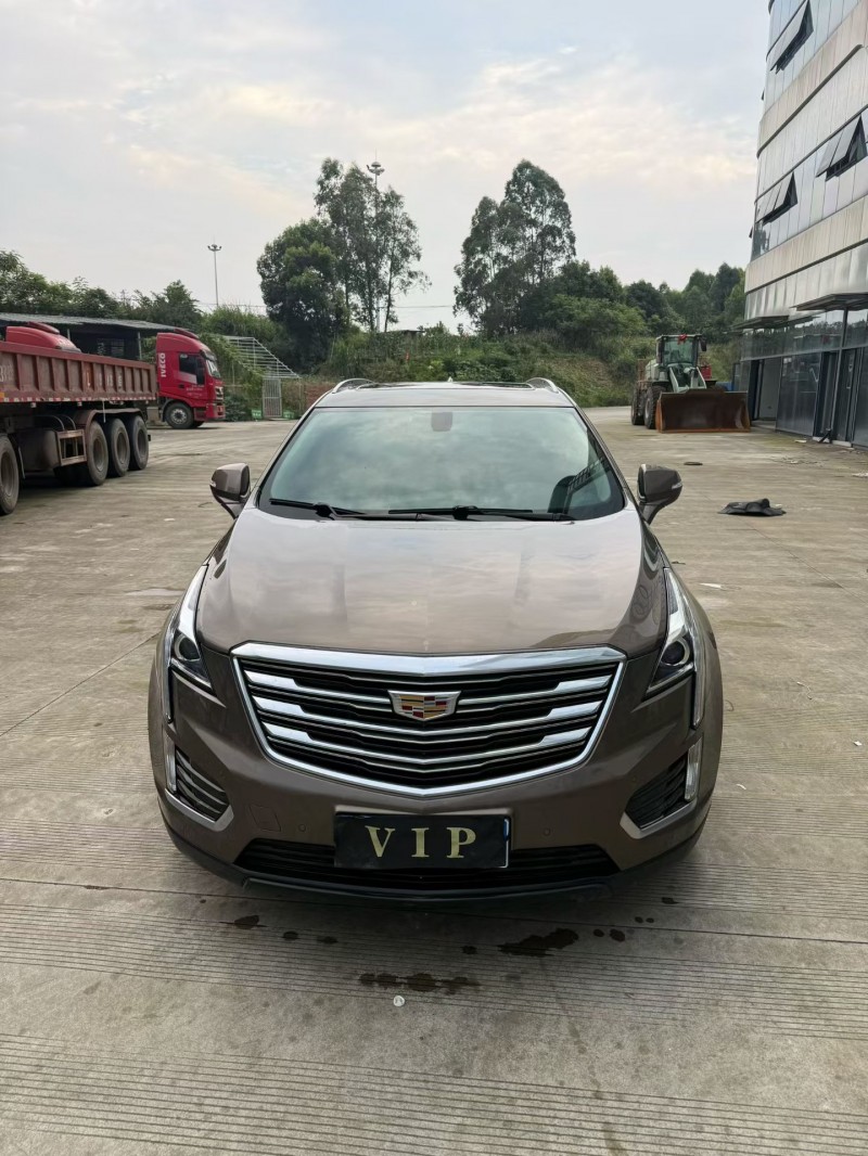 乐山17年凯迪拉克XT51