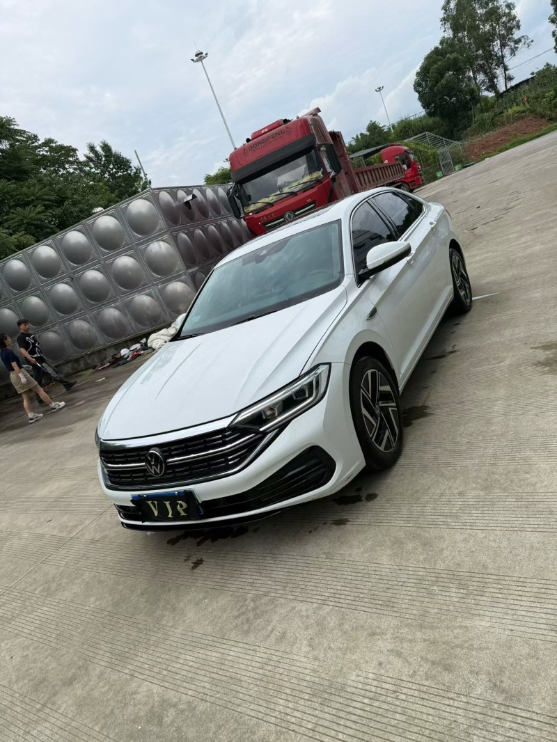 乐山24年大众速腾2