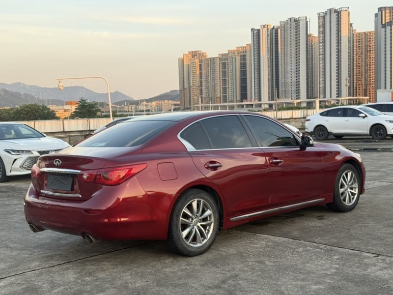 东莞15年英菲尼迪Q50L9