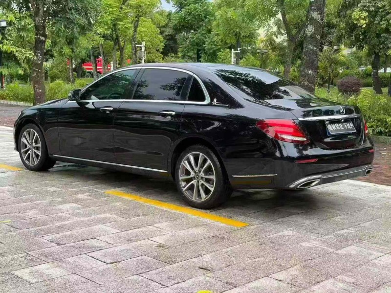 汕头19年奔驰E8