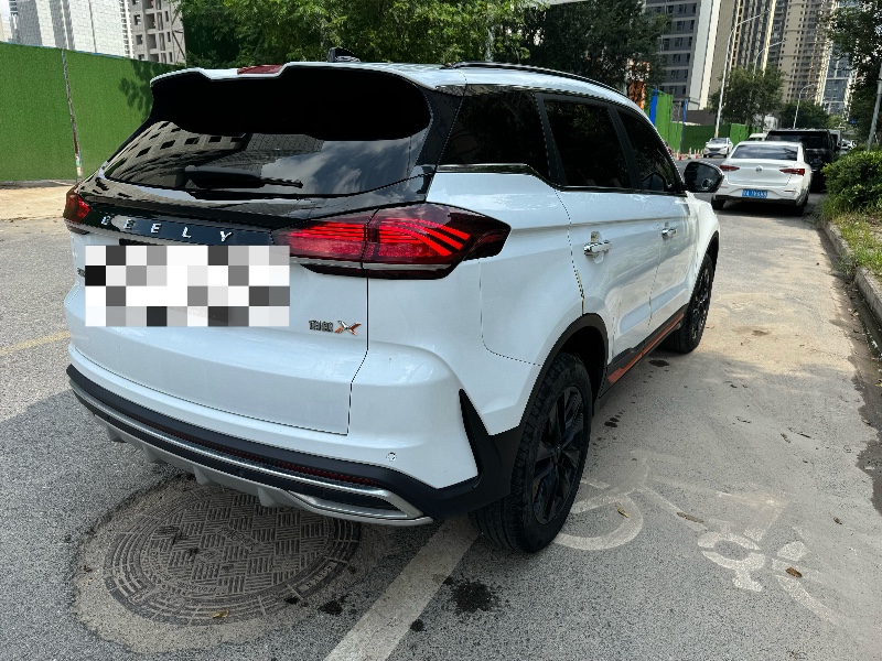 武汉22年吉利博越7