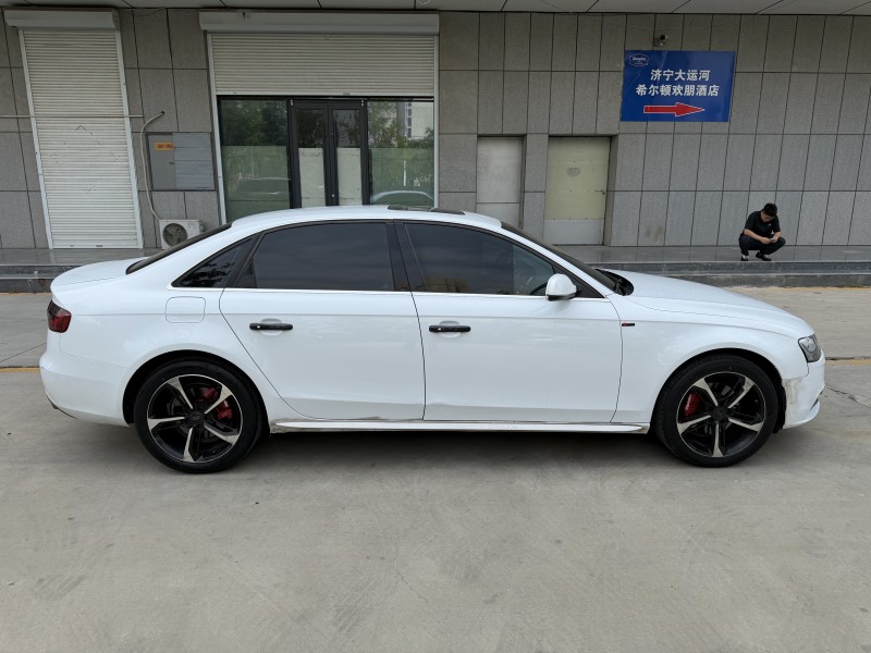 济宁14年奥迪A4L4