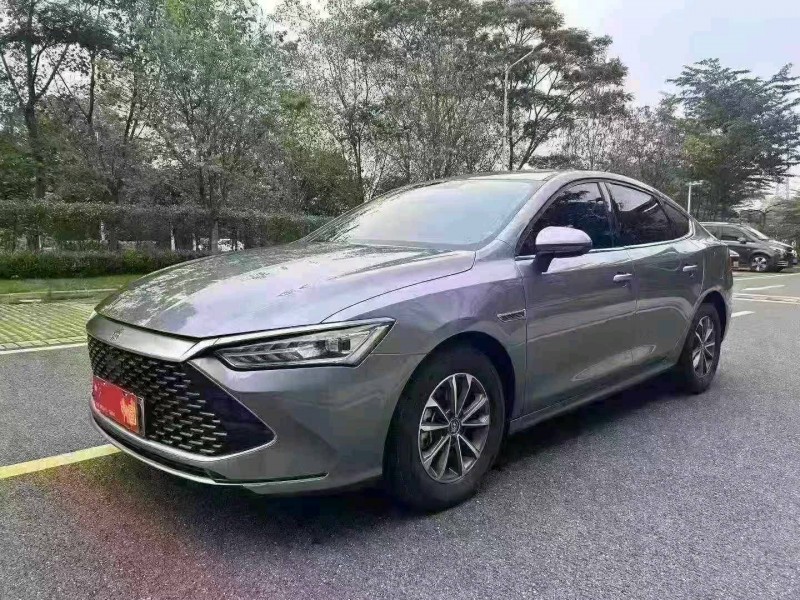 广州25年比亚迪秦3