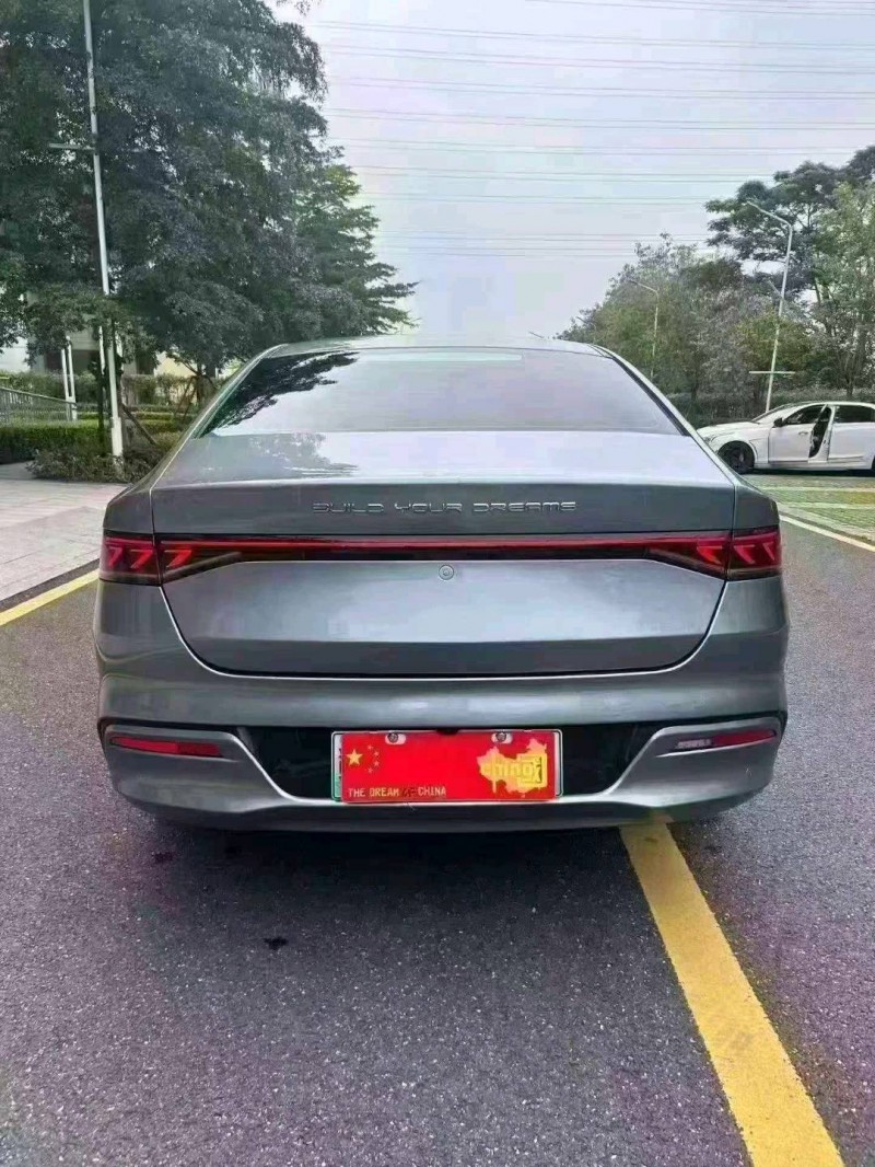 广州25年比亚迪秦7