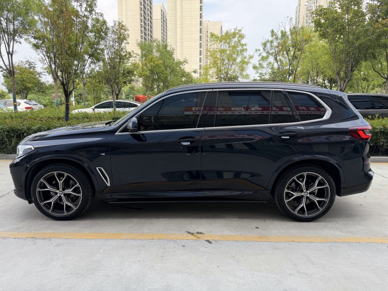 济宁22年宝马X55