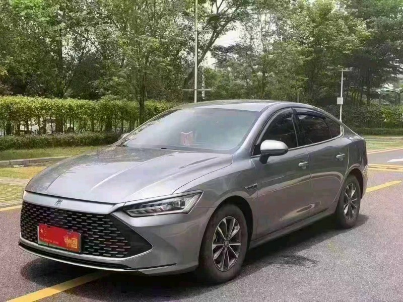 广州23年比亚迪秦2