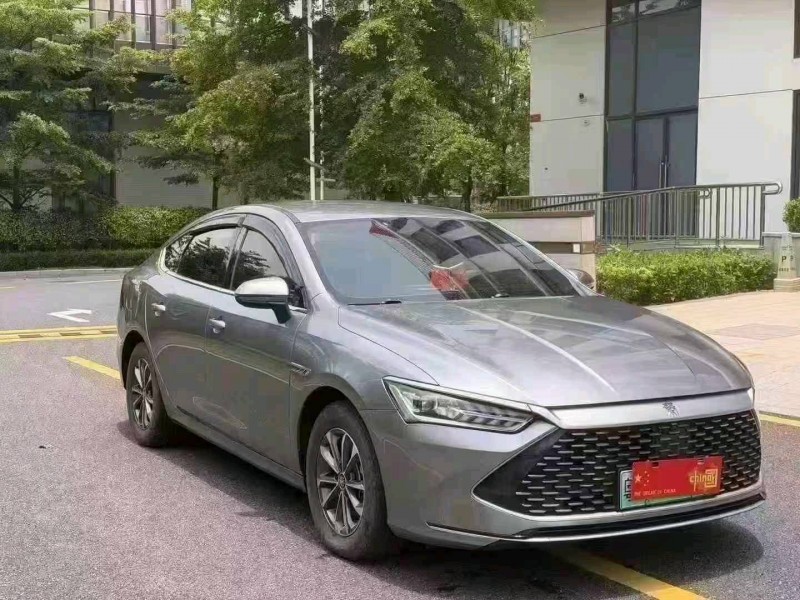 广州23年比亚迪秦3