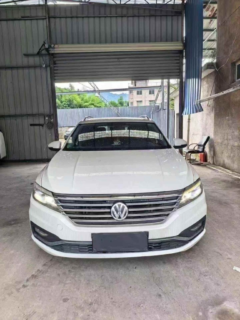 新余19年大众朗逸1