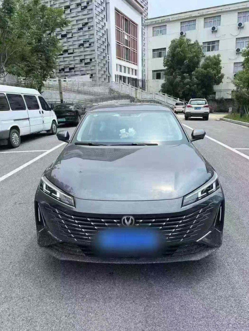 九江25年长安汽车逸动1