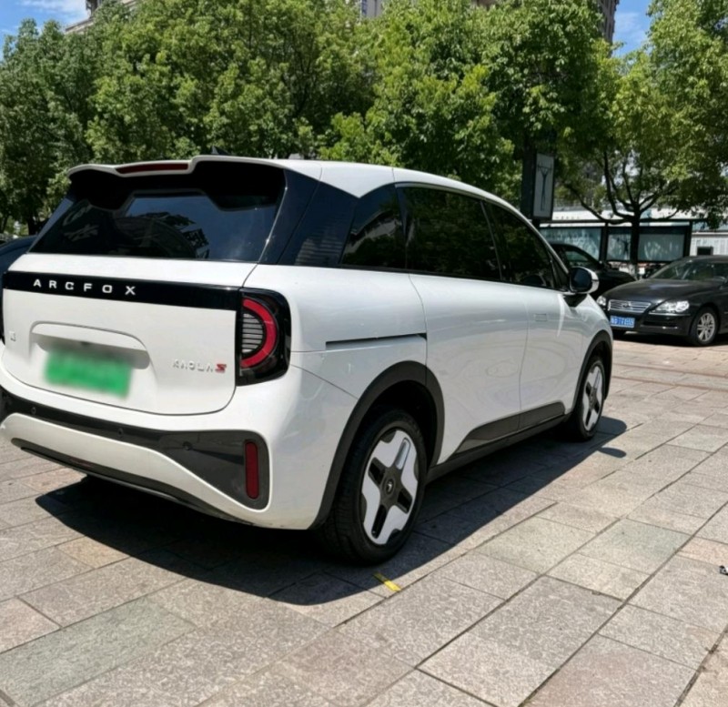 棗莊24年極狐汽車考拉3