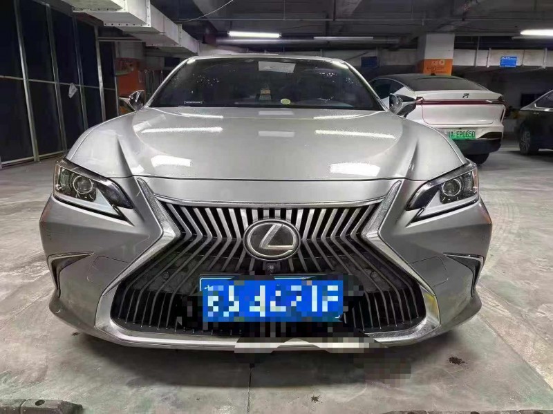 德阳19年雷克萨斯ES1
