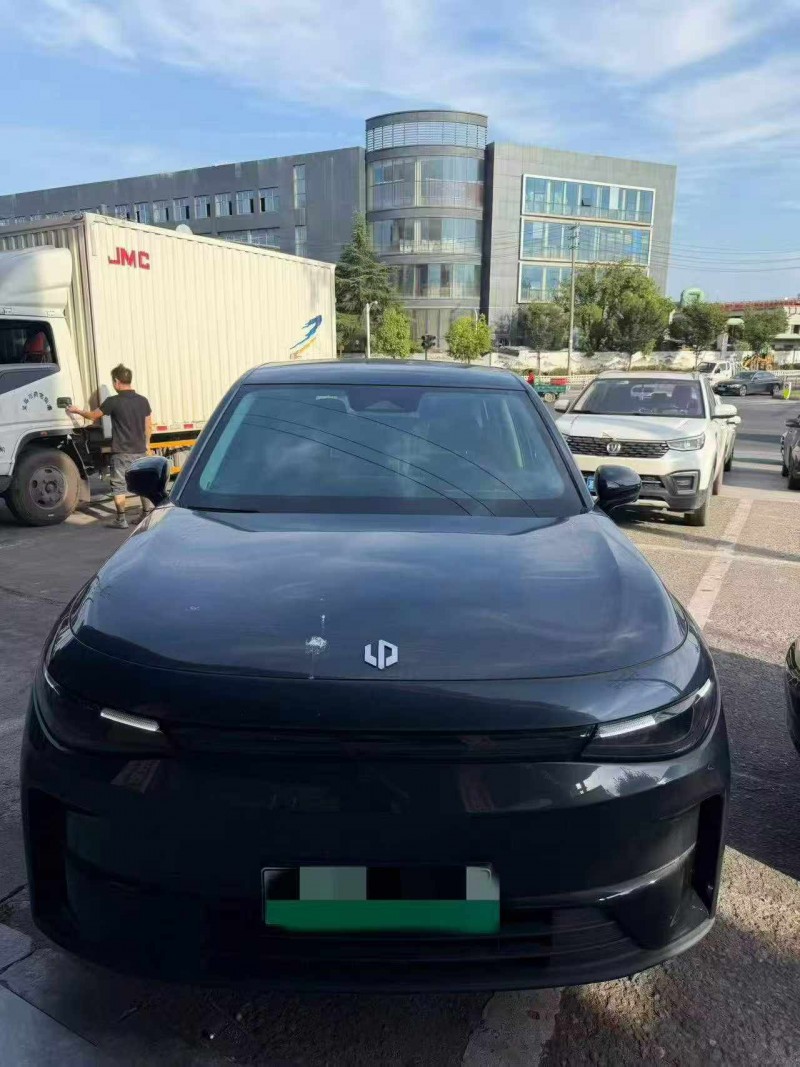 绍兴24年零跑汽车C101