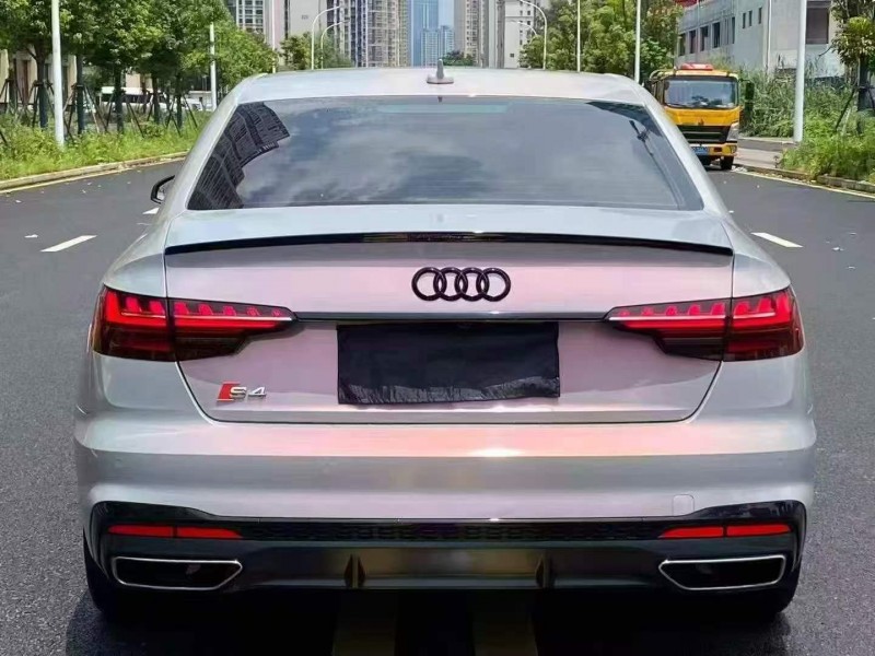 九江22年奥迪A4L8