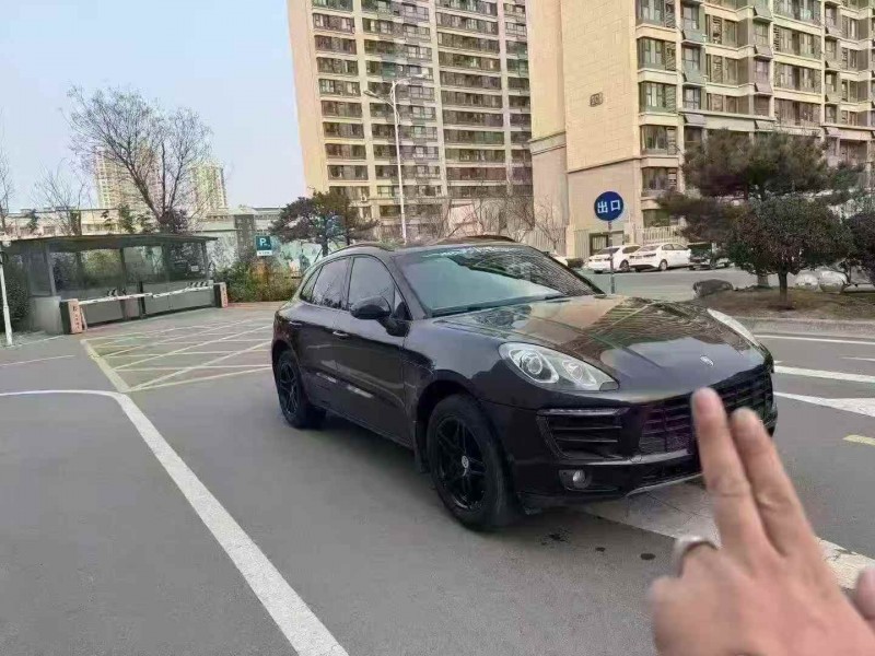 济南16年保时捷Macan3