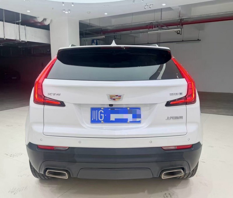 成都22年凯迪拉克XT45