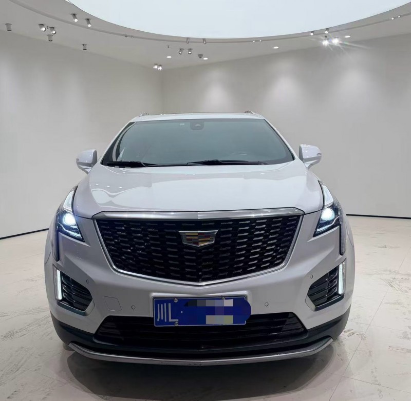 成都21年凯迪拉克XT51