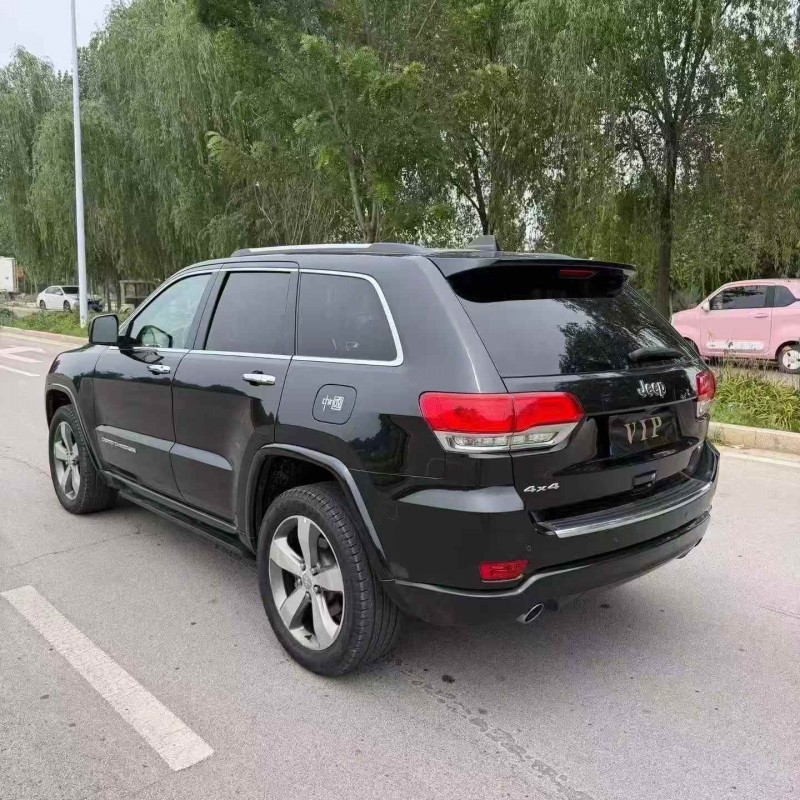 淄博17年Jeep大切诺基9