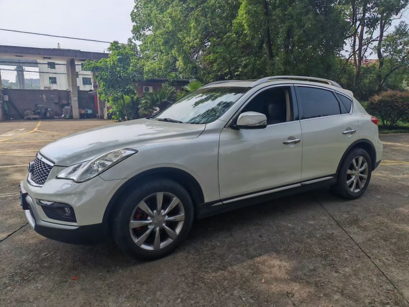 南昌16年英菲尼迪QX502