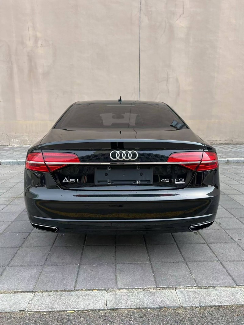 营口17年奥迪A8L9