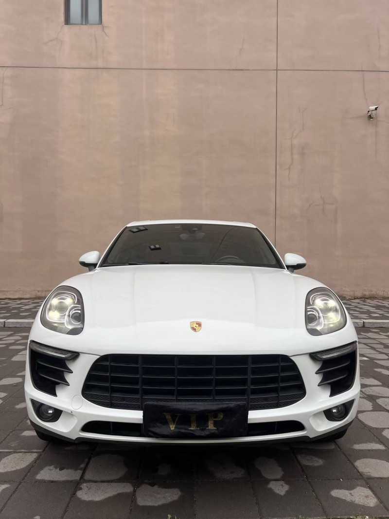 营口18年保时捷Macan1