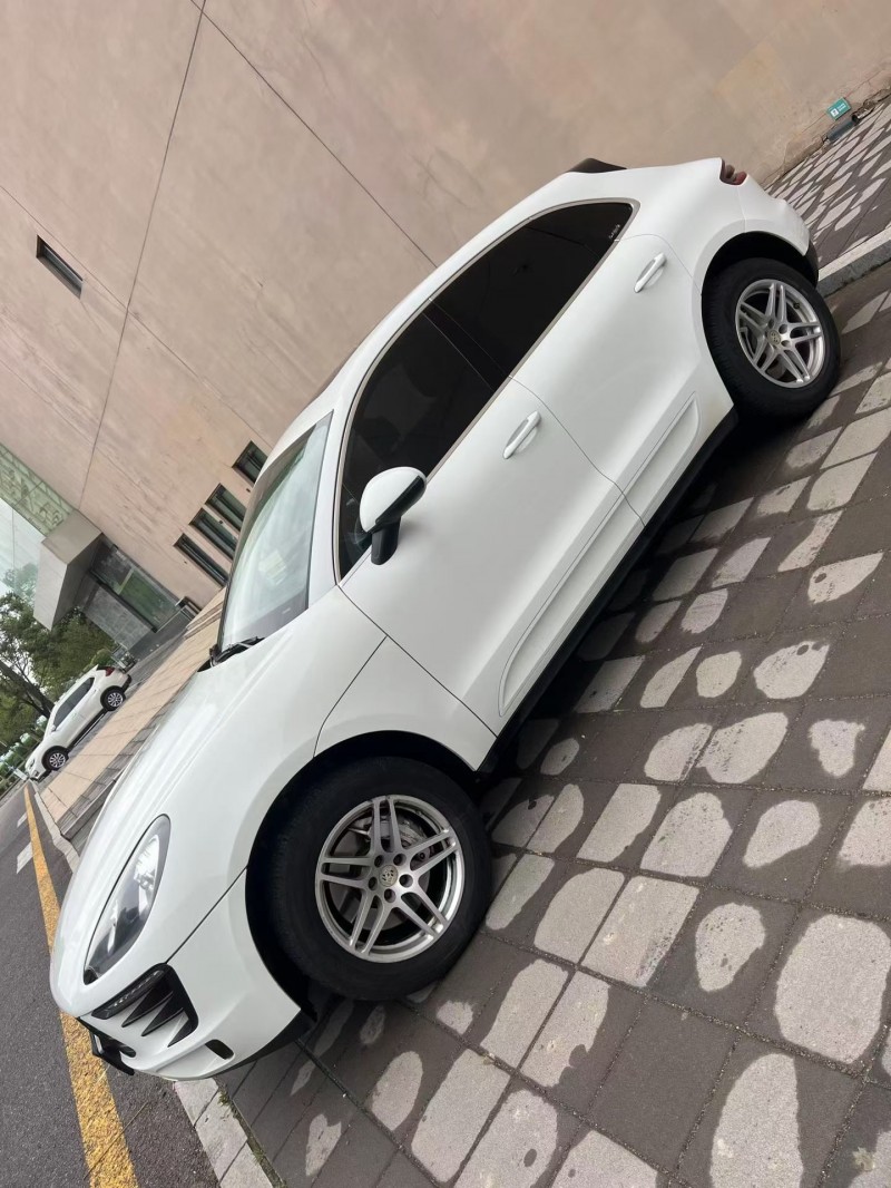 营口18年保时捷Macan3