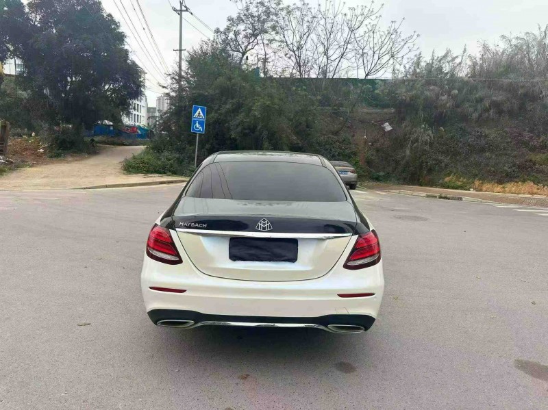 南宁18年奔驰E9