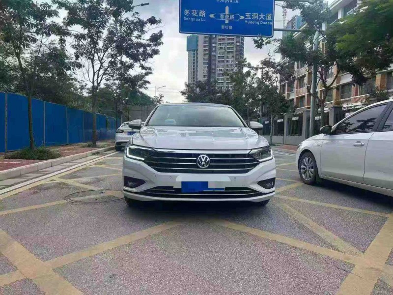 南宁21年大众速腾1