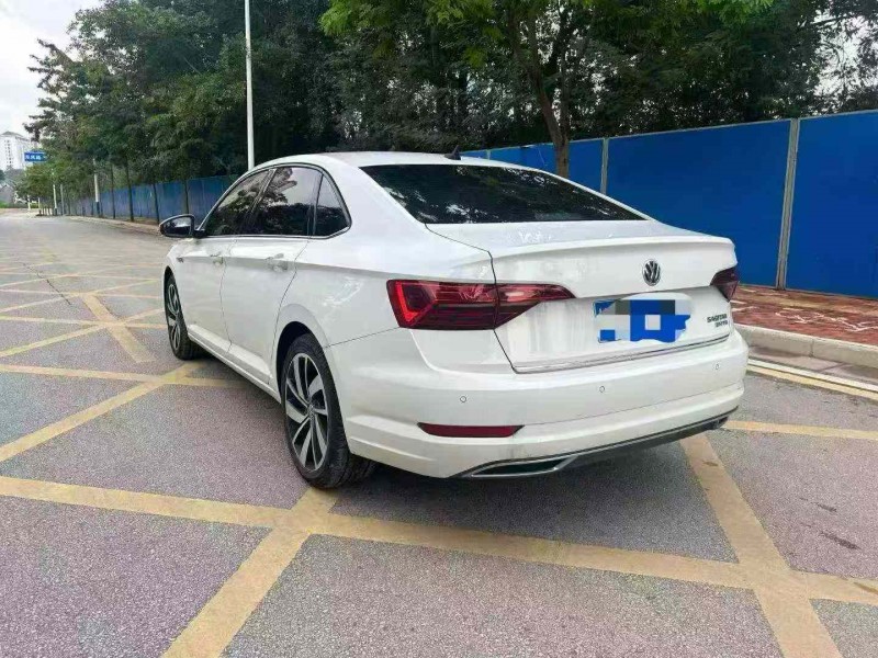 南宁21年大众速腾8