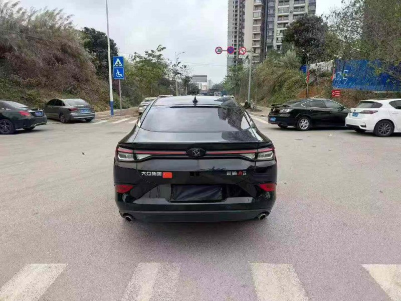南宁22年大众思皓9