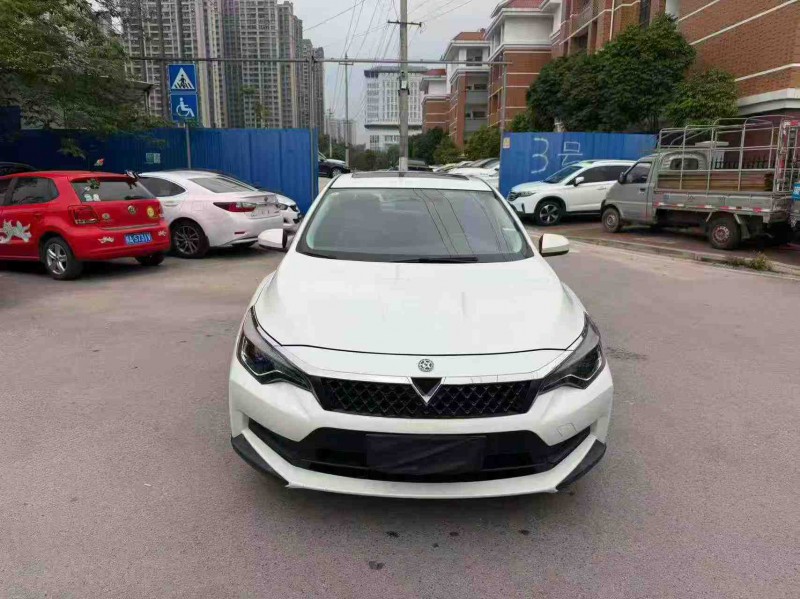 南宁22年启辰D601