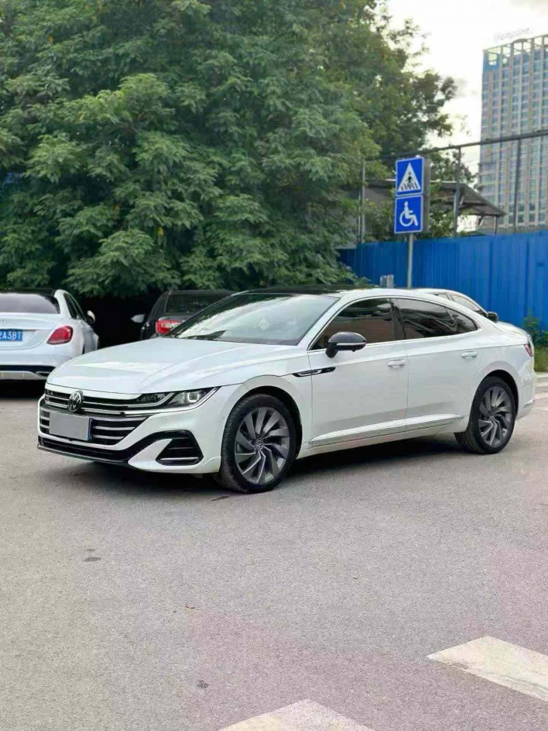 南宁24年大众CC3