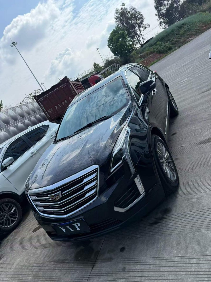 乐山18年凯迪拉克XT52