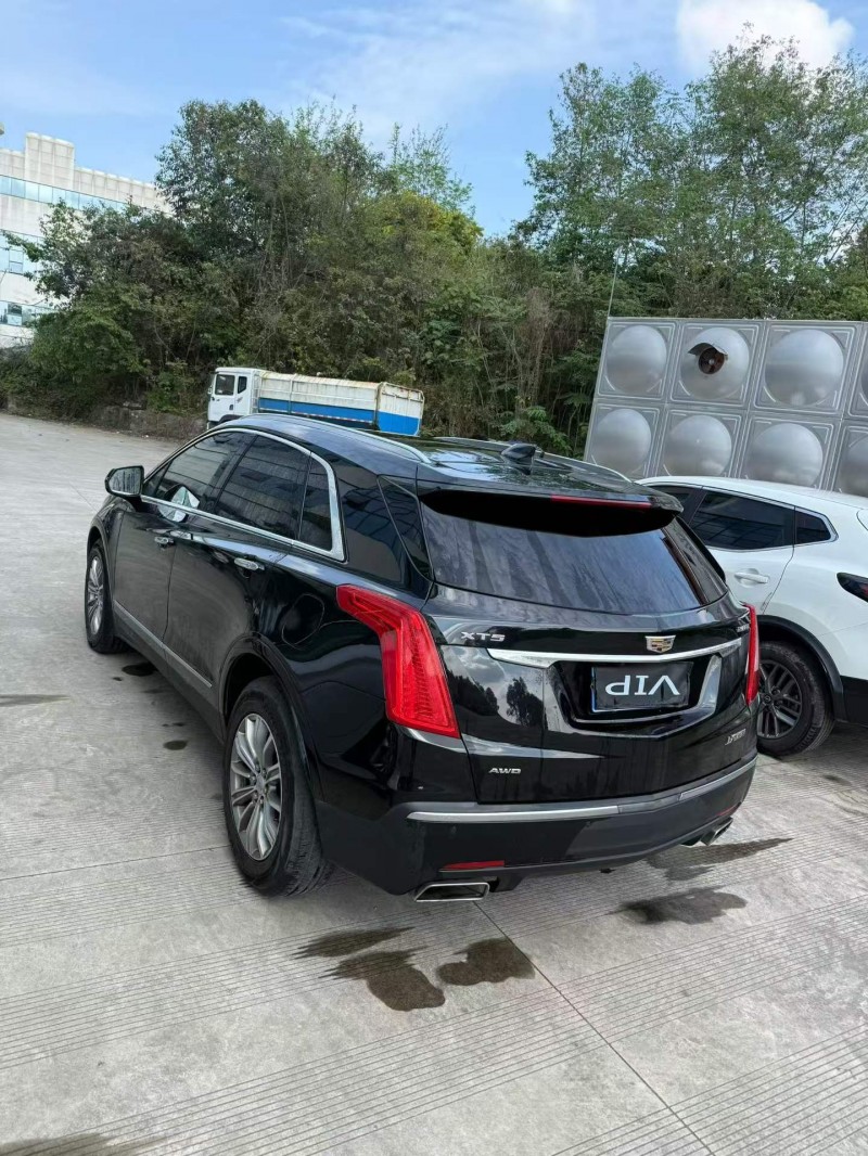乐山18年凯迪拉克XT55