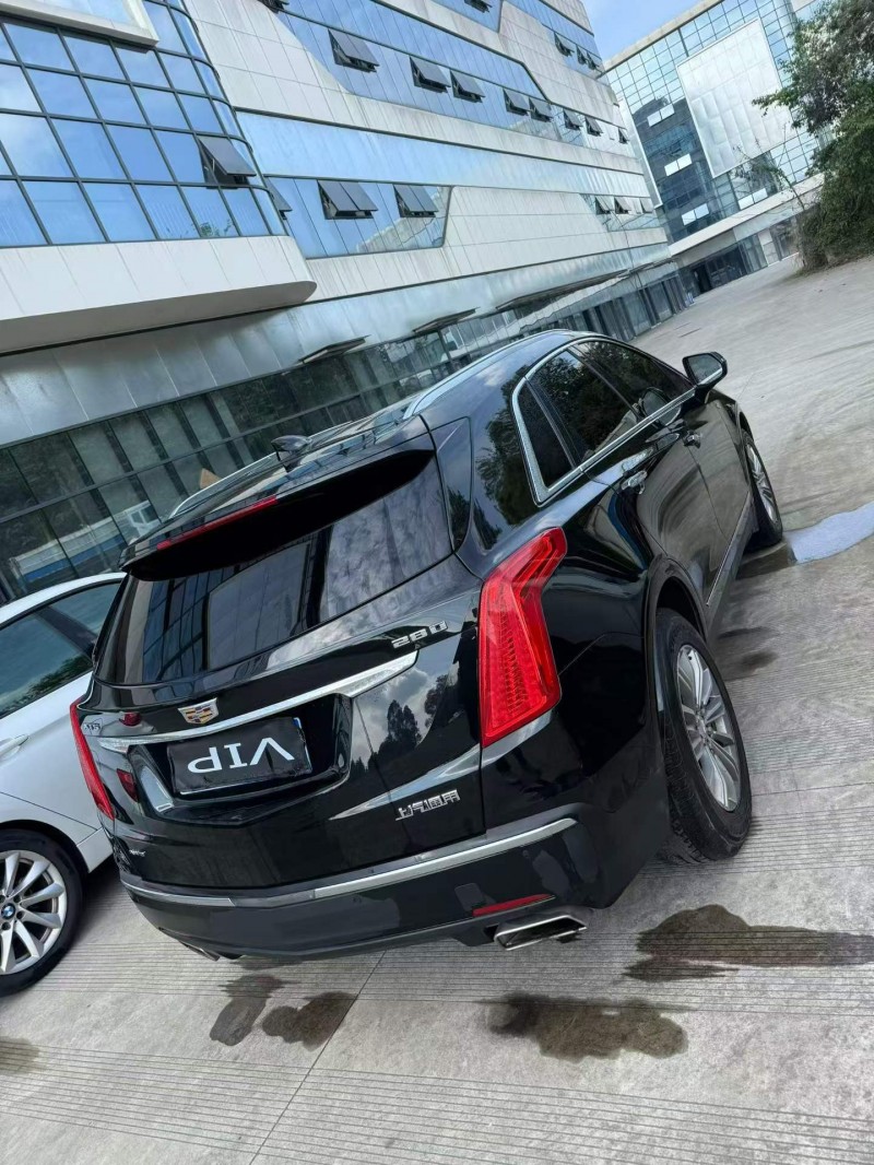乐山18年凯迪拉克XT56