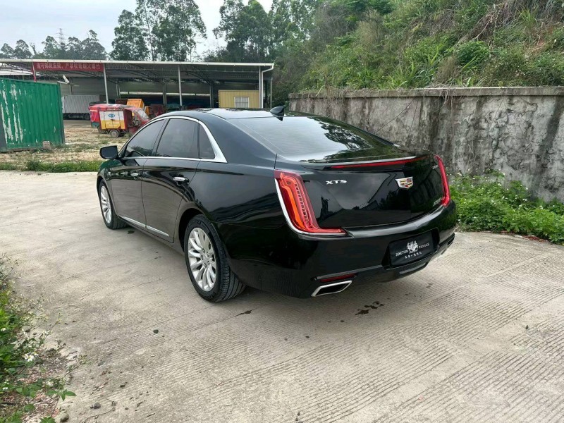 防城港17年凯迪拉克XTS7