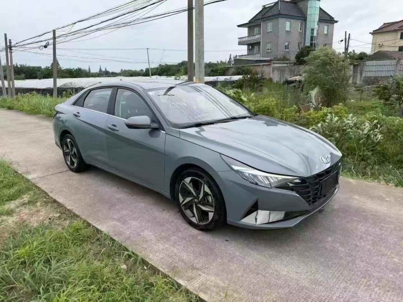 金华21年现代伊兰特8