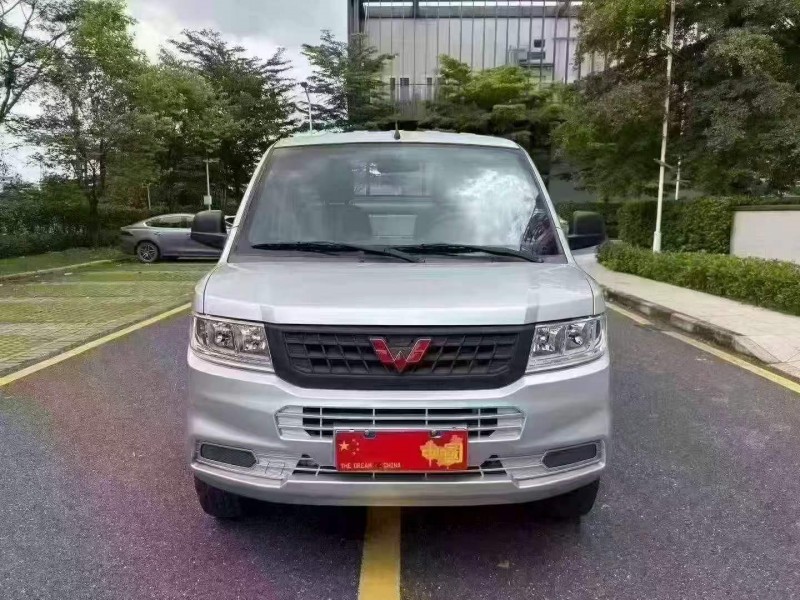 广州24年五菱汽车荣光1