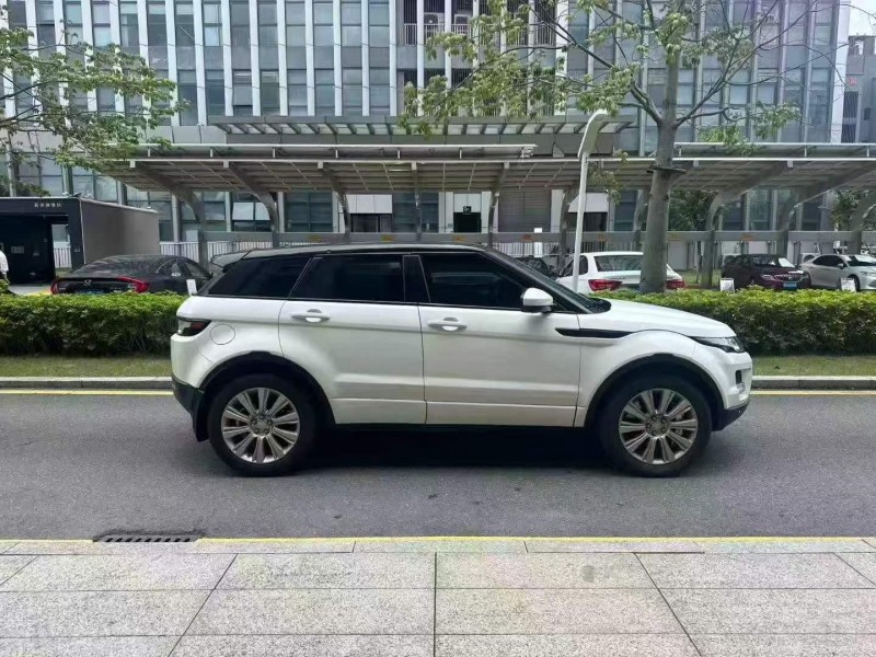 廣州16年路虎極光4