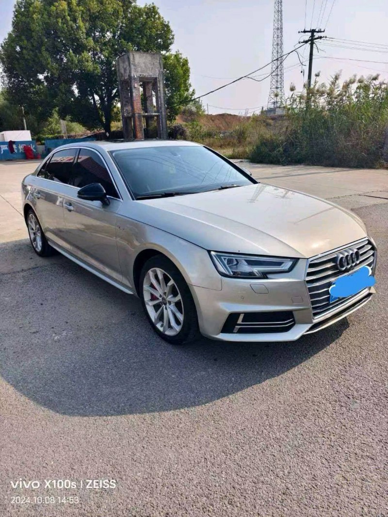 西安18年奥迪A4L3