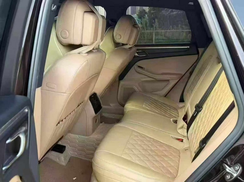 昭通22年保时捷Macan5