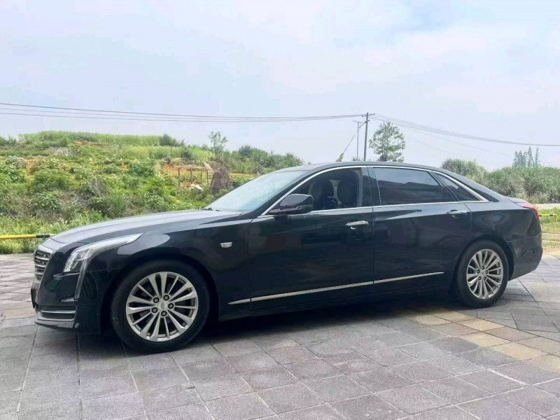 萍鄉18年凱迪拉克CT62