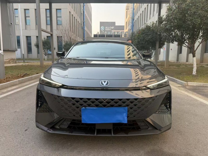 徐州25年长安汽车UNI1