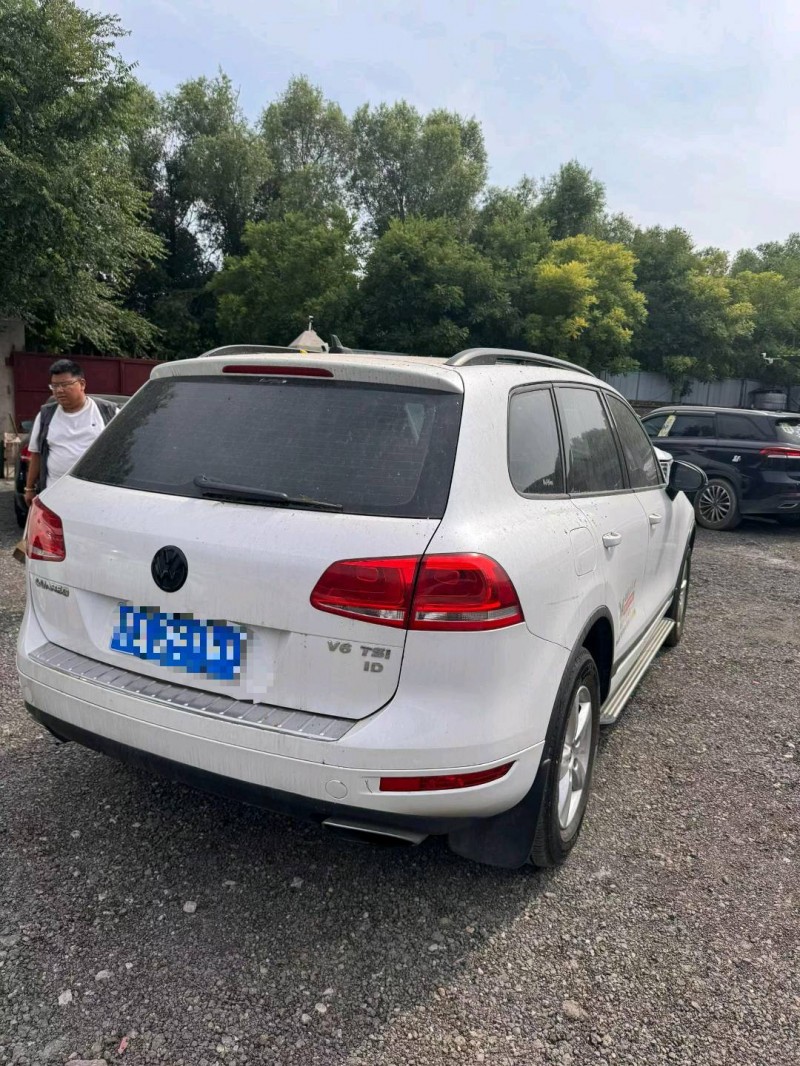 大同16年大众途锐3