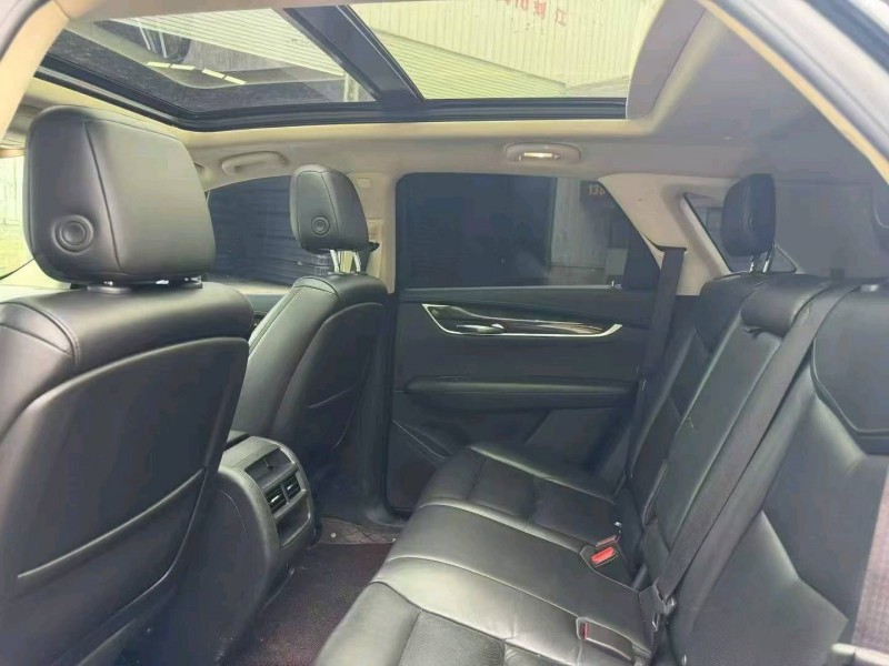 贵阳18年凯迪拉克XT59