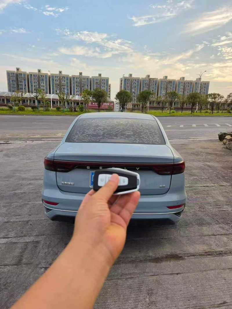 邵阳23年吉利帝豪6