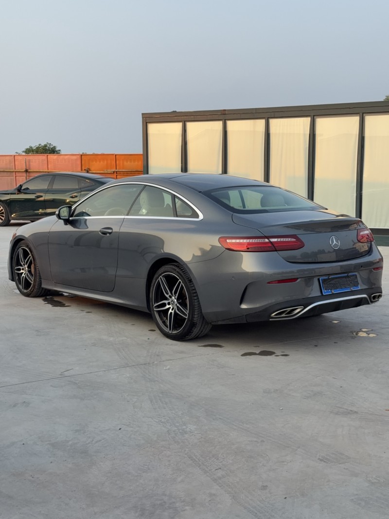 新乡17年奔驰E8