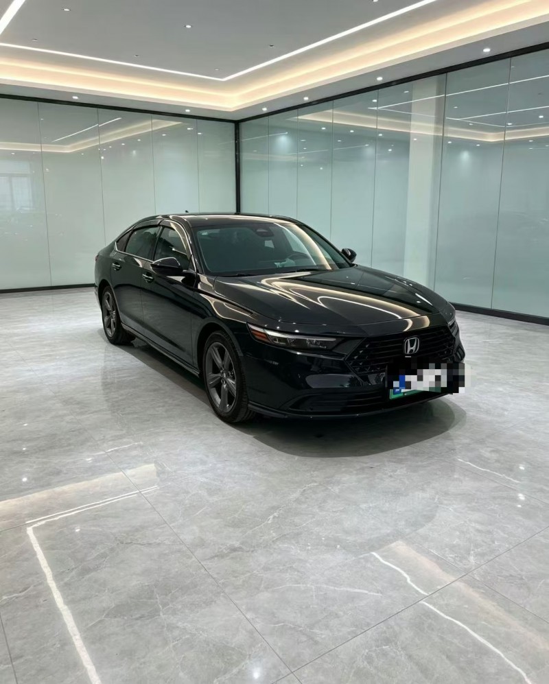 青島24年本田雅閣2