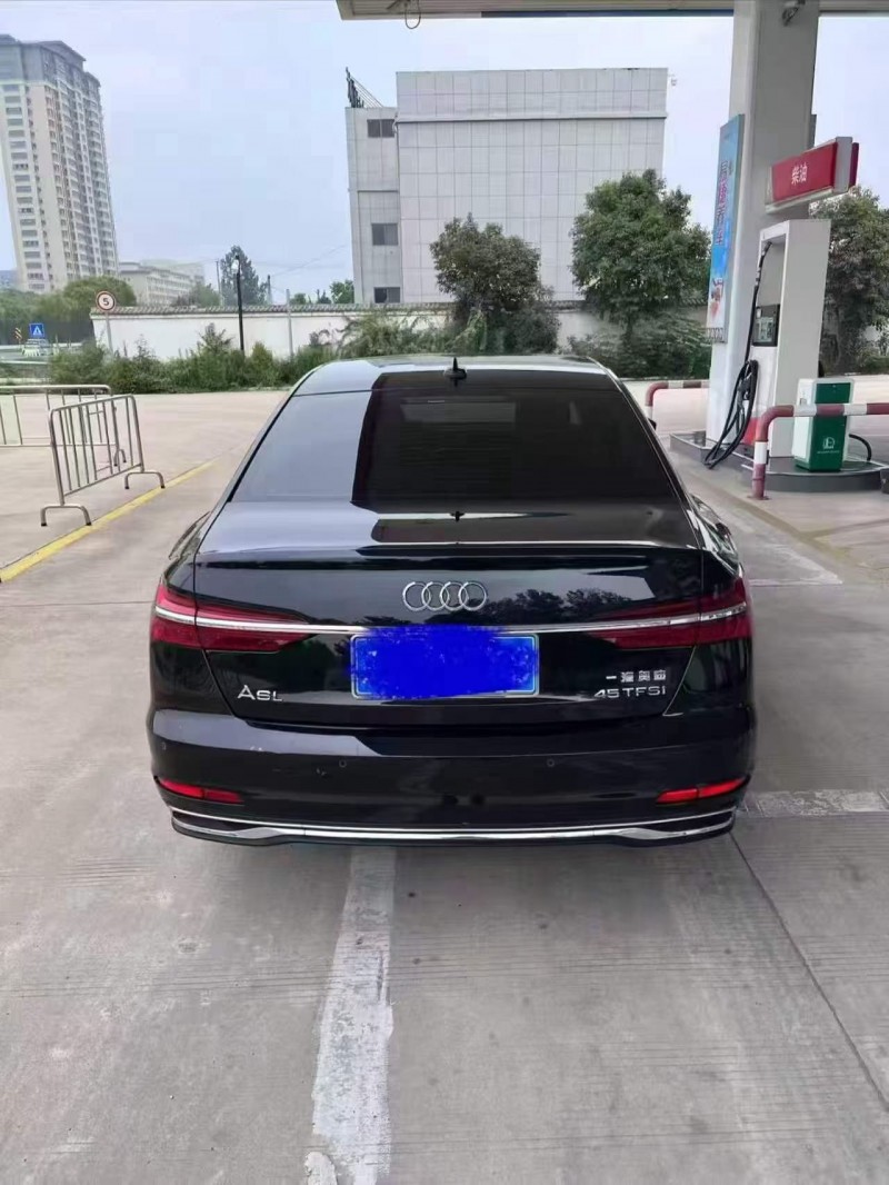 青島24年奧迪A6L9