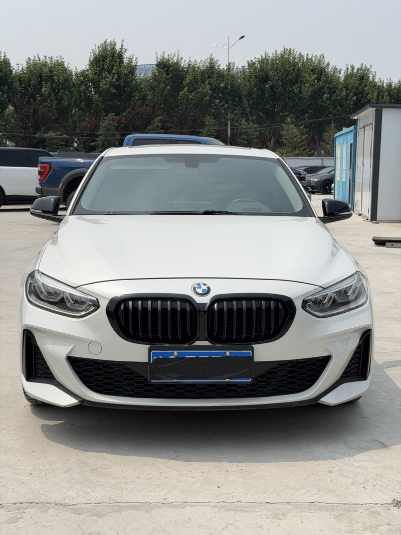 新乡21年宝马1系1